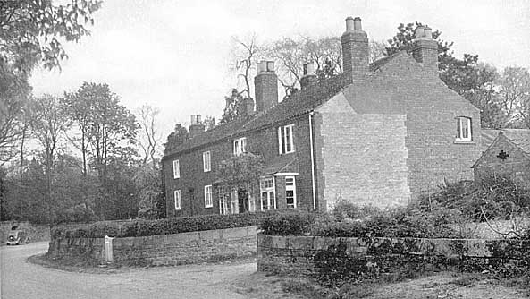 Photo of Horsley Farm and Church House.